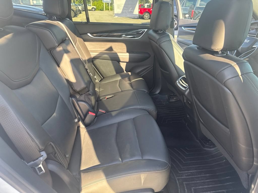 Used 2021 Cadillac XT6 Premium Luxury AWD/4WD image 42