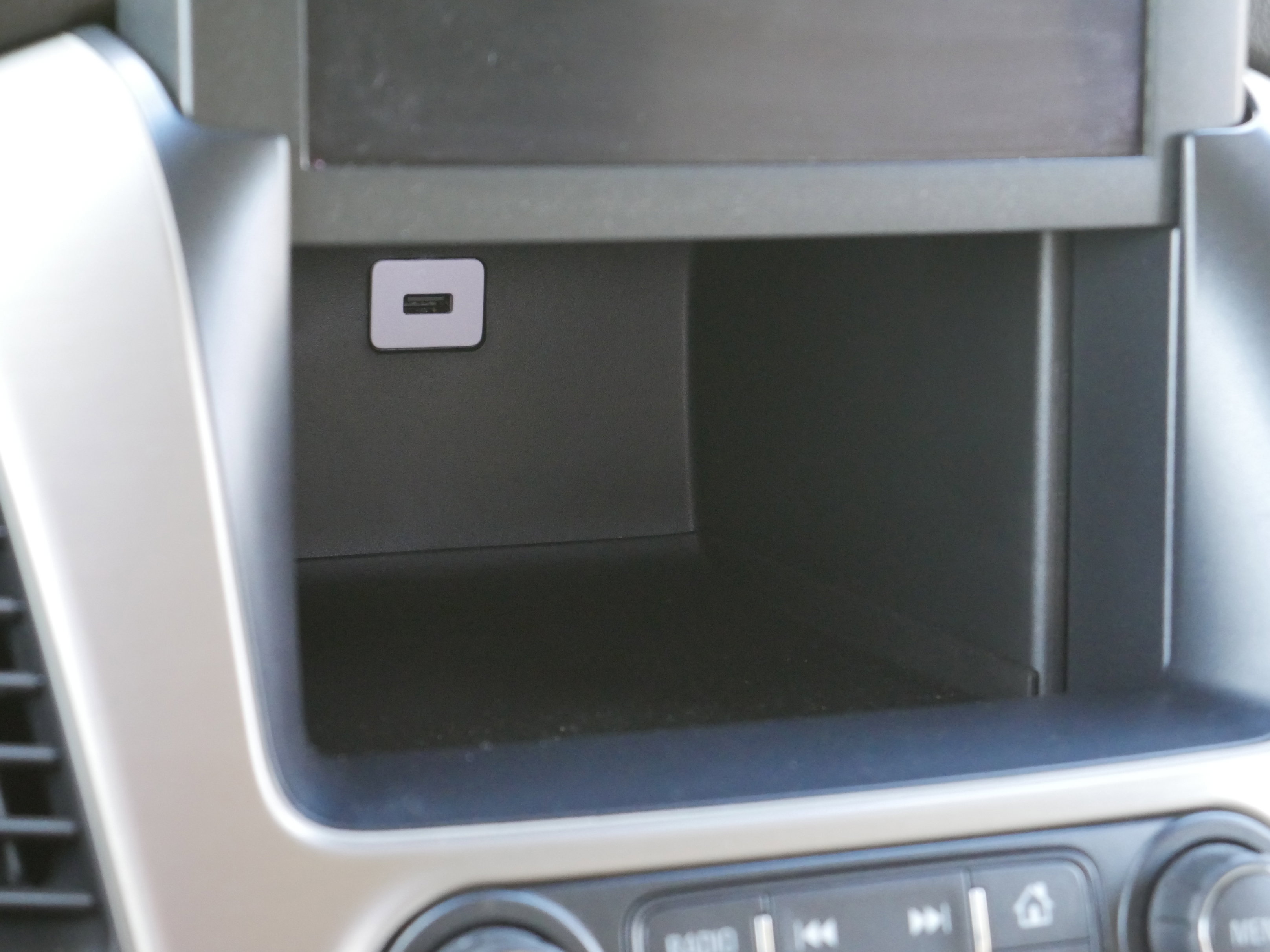 Used 2019 GMC Yukon Denali w/ Open Road Package AWD/4WD image 13