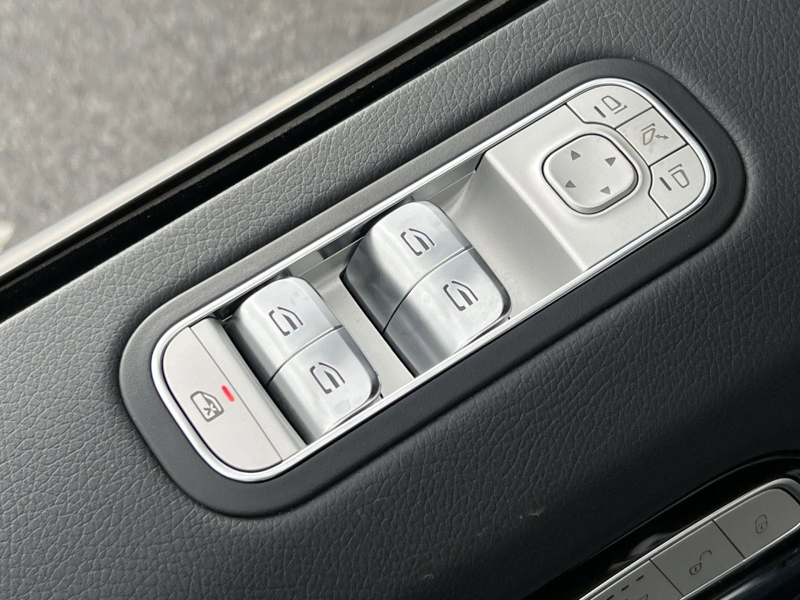 New 2026 Mercedes-Benz G 550 image 13