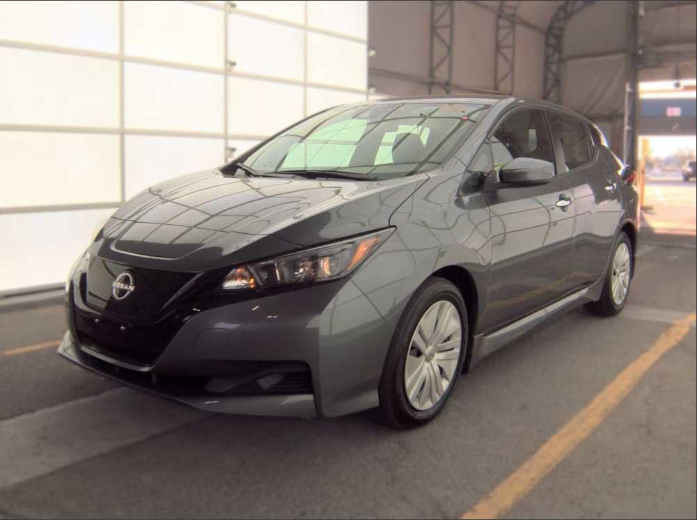 Used 2025 Nissan Leaf S FWD image 2