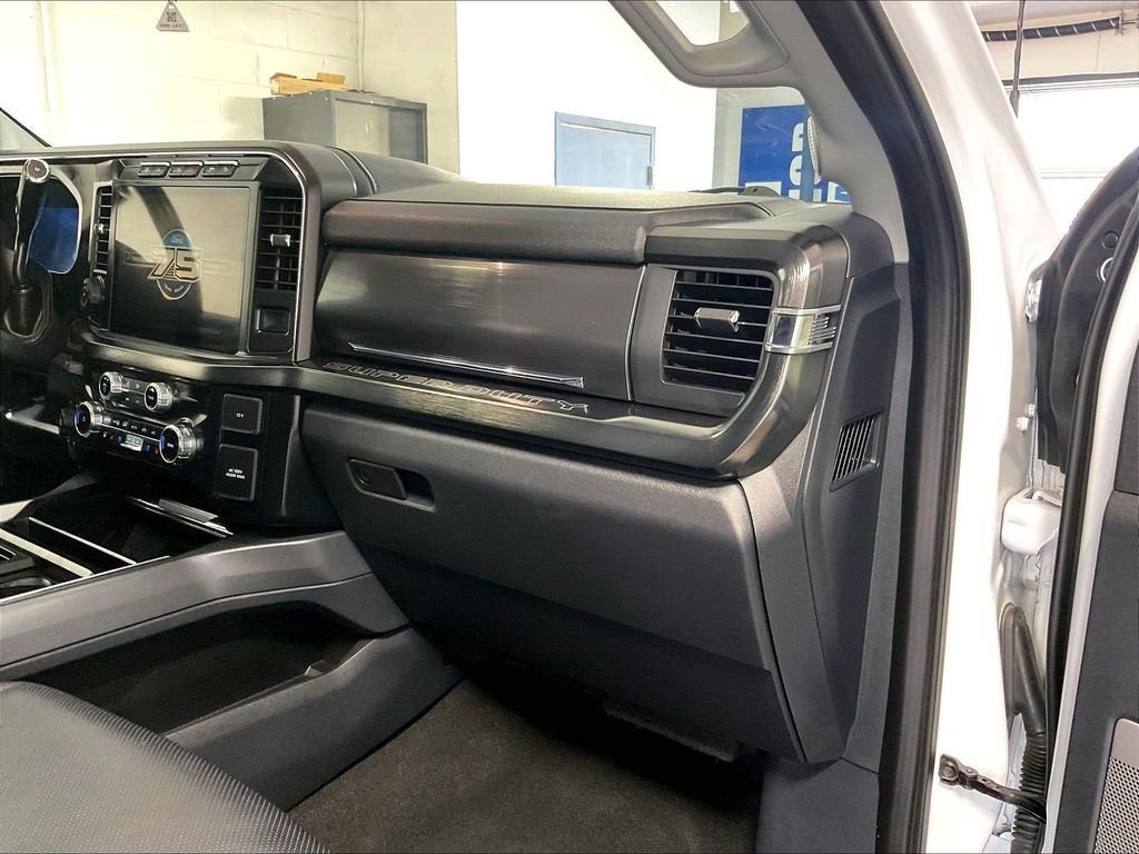 Used 2023 Ford F350 Lariat w/ Lariat Ultimate Package AWD/4WD image 13