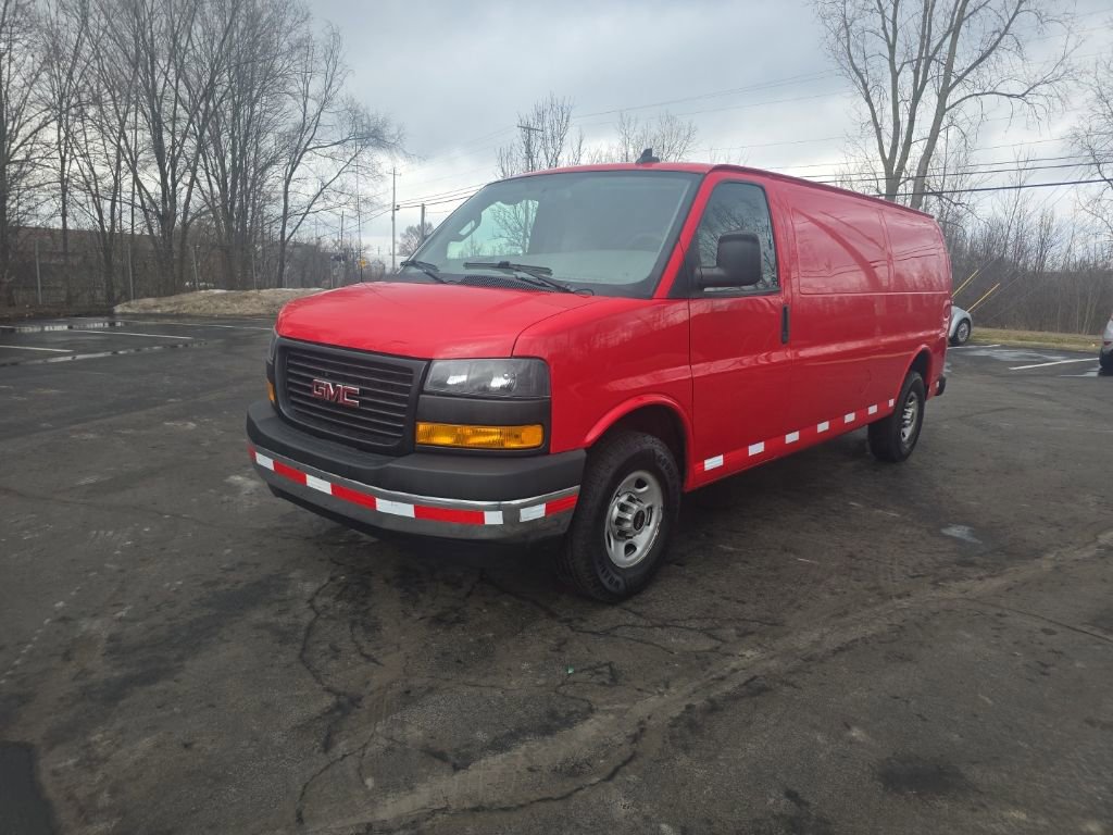 Used 2020 GMC Savana 2500 Extended w/ Driver Convenience Package image 3