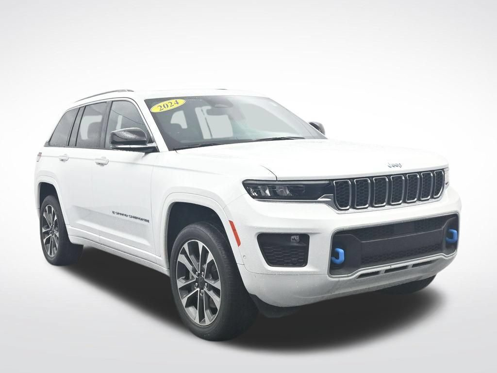 Used 2023 Jeep Grand Cherokee Overland AWD/4WD image 3