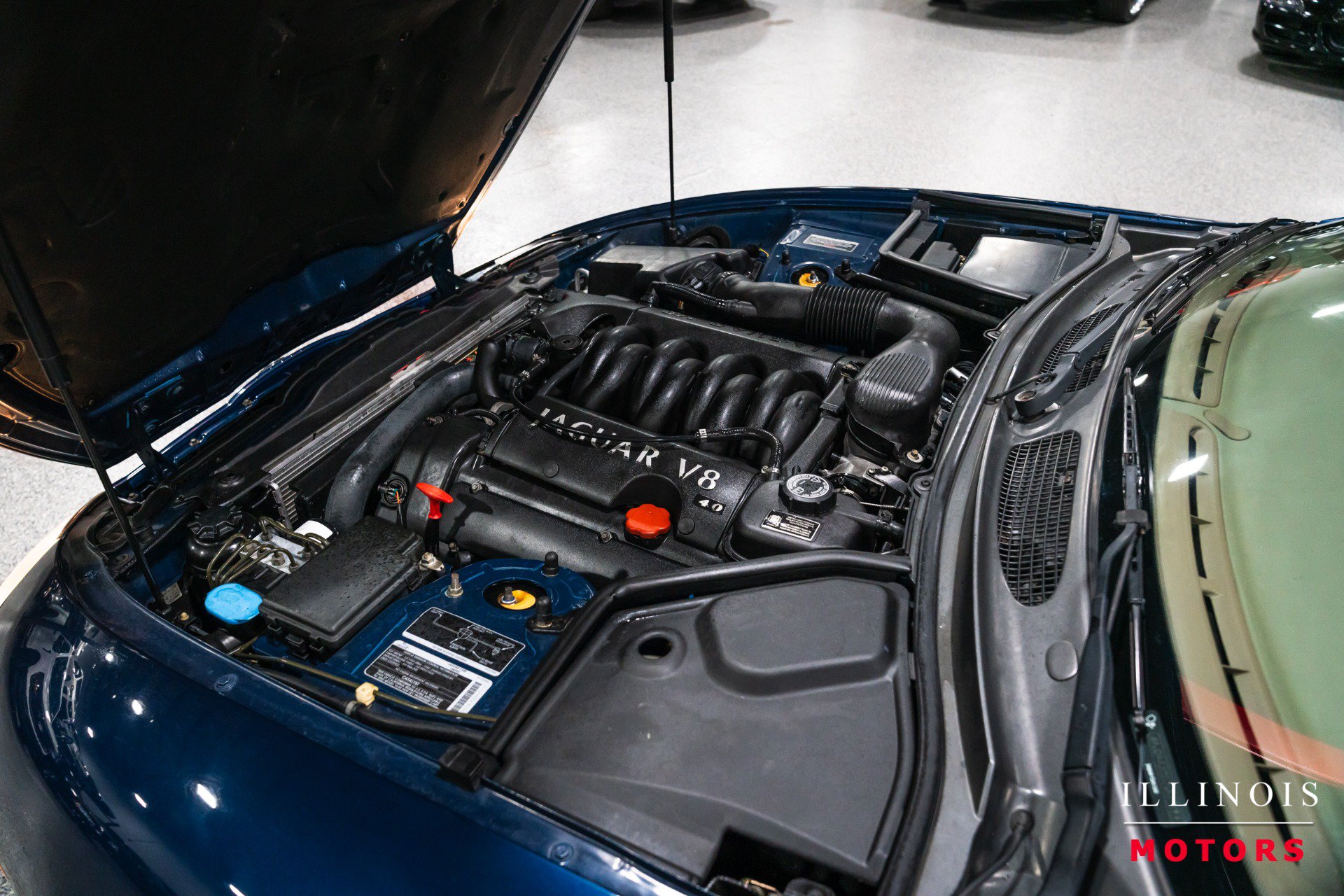 Used 2002 Jaguar XK8 Convertible RWD image 32
