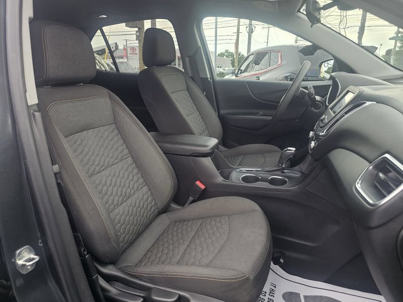 Used 2020 Chevrolet Equinox LT FWD image 21
