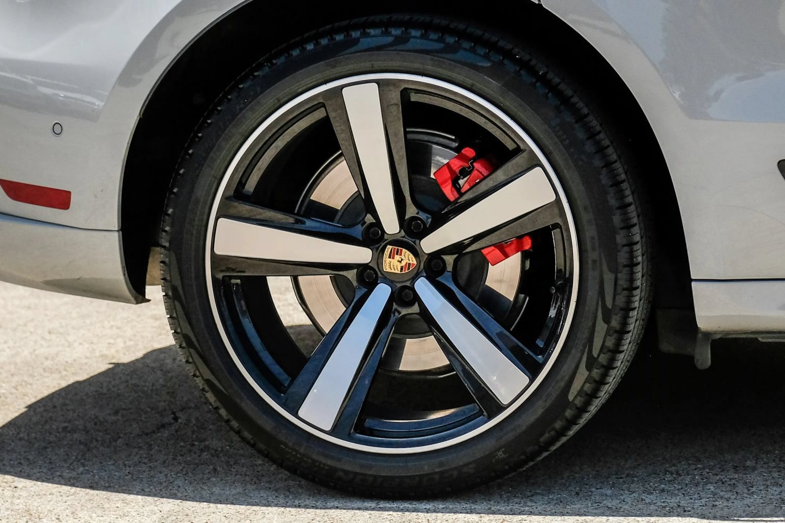 Used 2023 Porsche Macan GTS AWD/4WD image 54