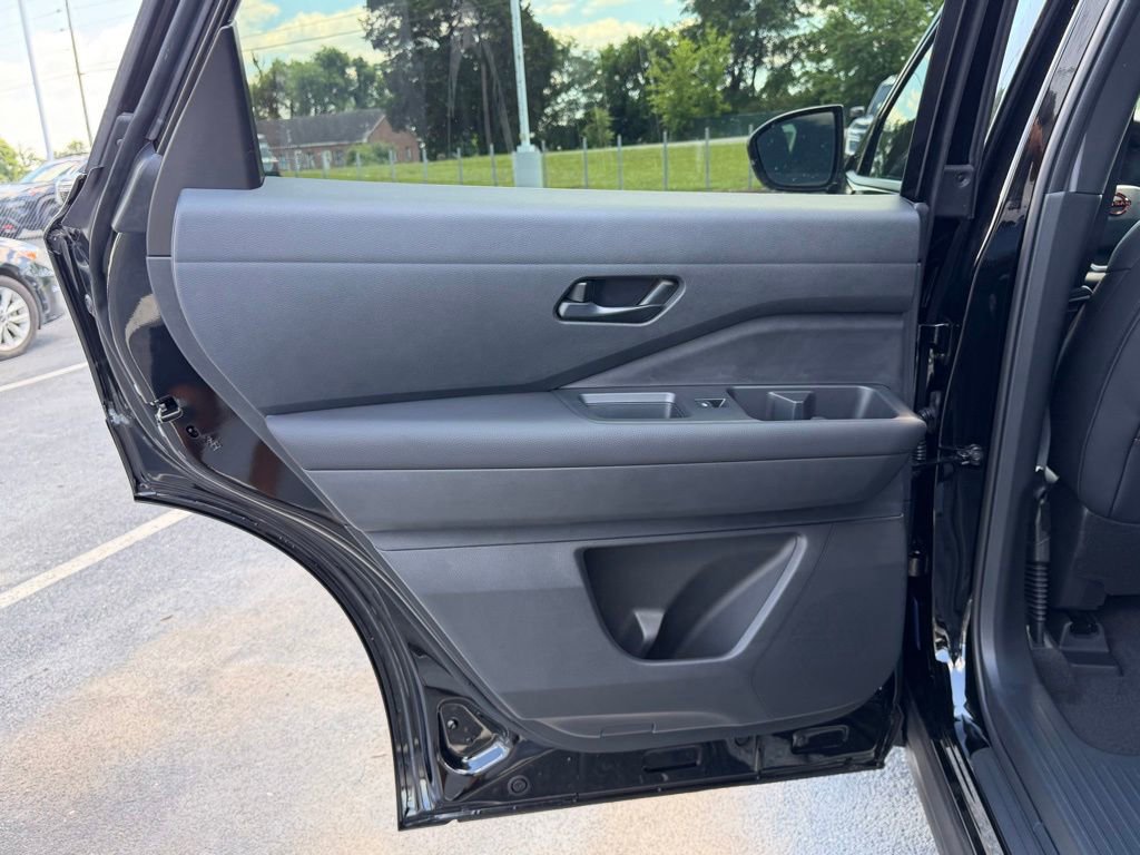 New 2026 Nissan Pathfinder Rock Creek AWD/4WD image 16