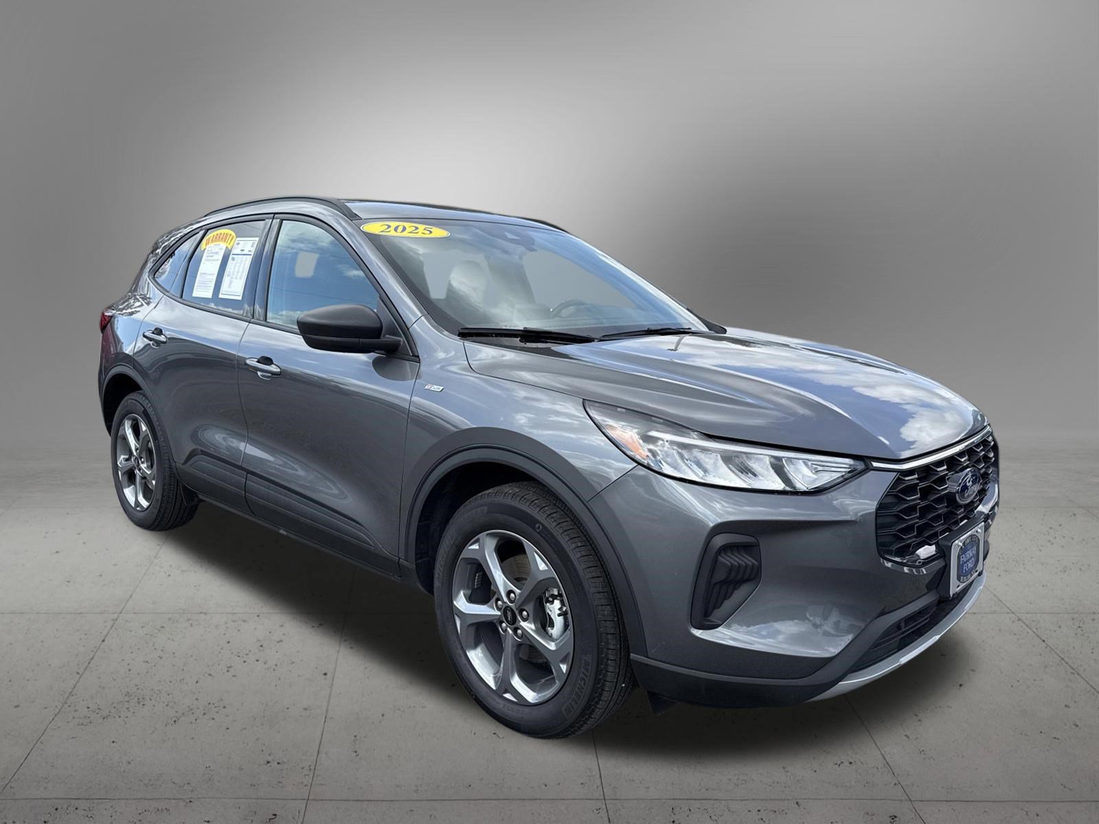 Used 2025 Ford Escape ST-Line image 6