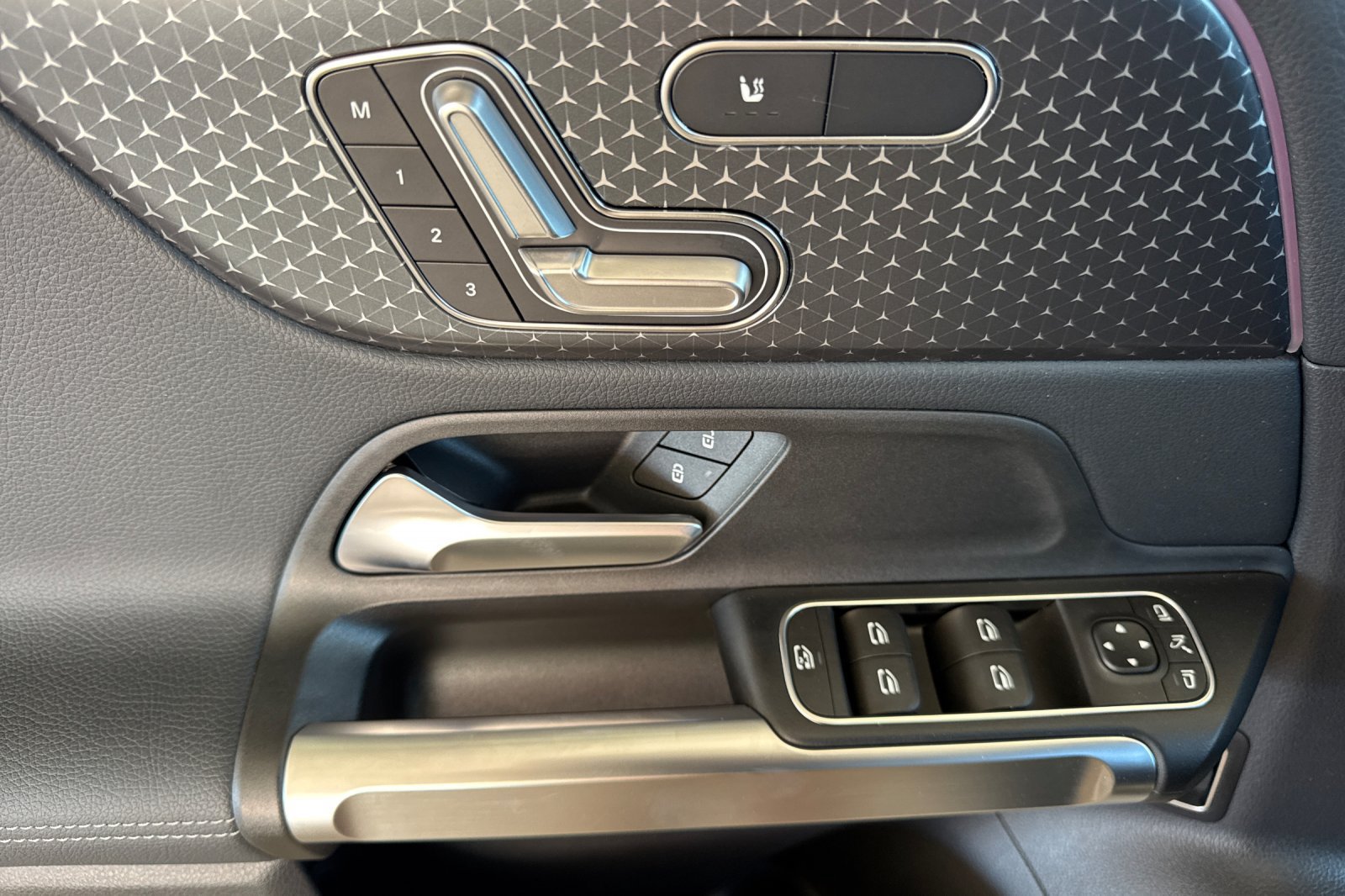Certified 2024 Mercedes-Benz EQB 250+ image 11