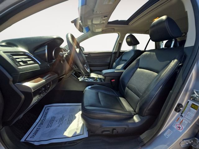Used 2019 Subaru Outback 2.5i Limited AWD/4WD image 9