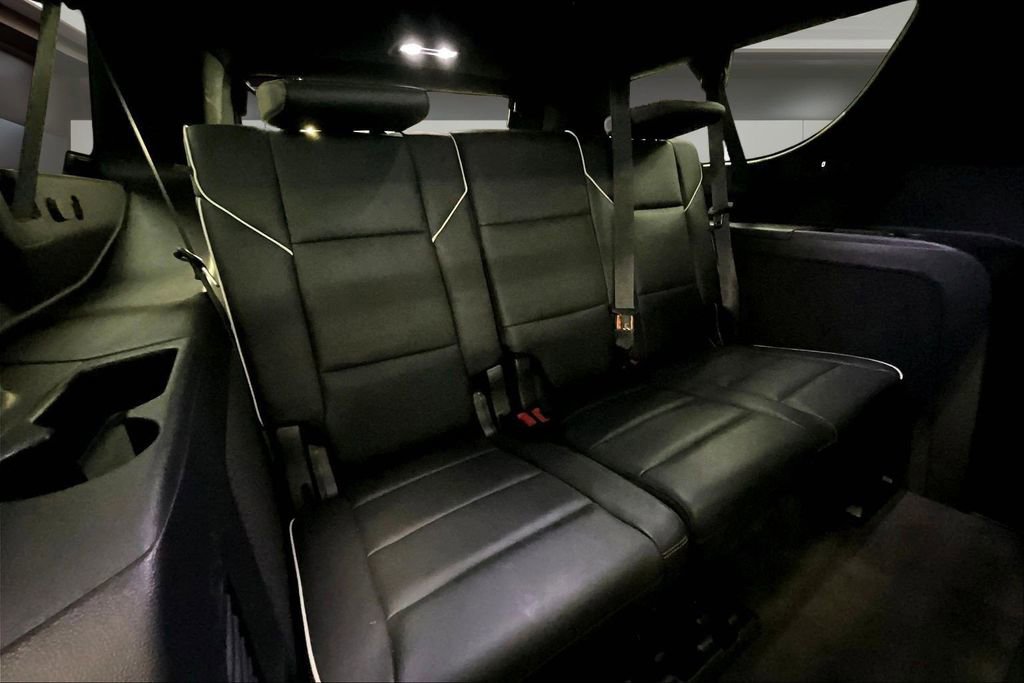 Certified 2023 Cadillac Escalade ESV Sport AWD/4WD image 26
