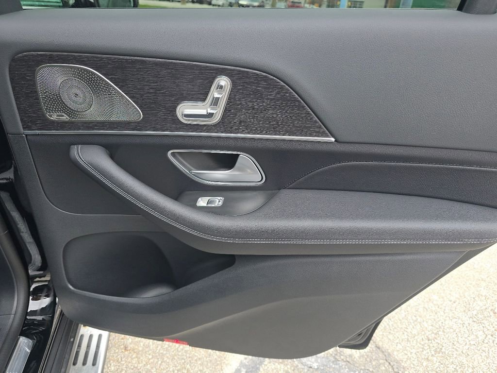 New 2026 Mercedes-Benz GLS 450 4MATIC image 22