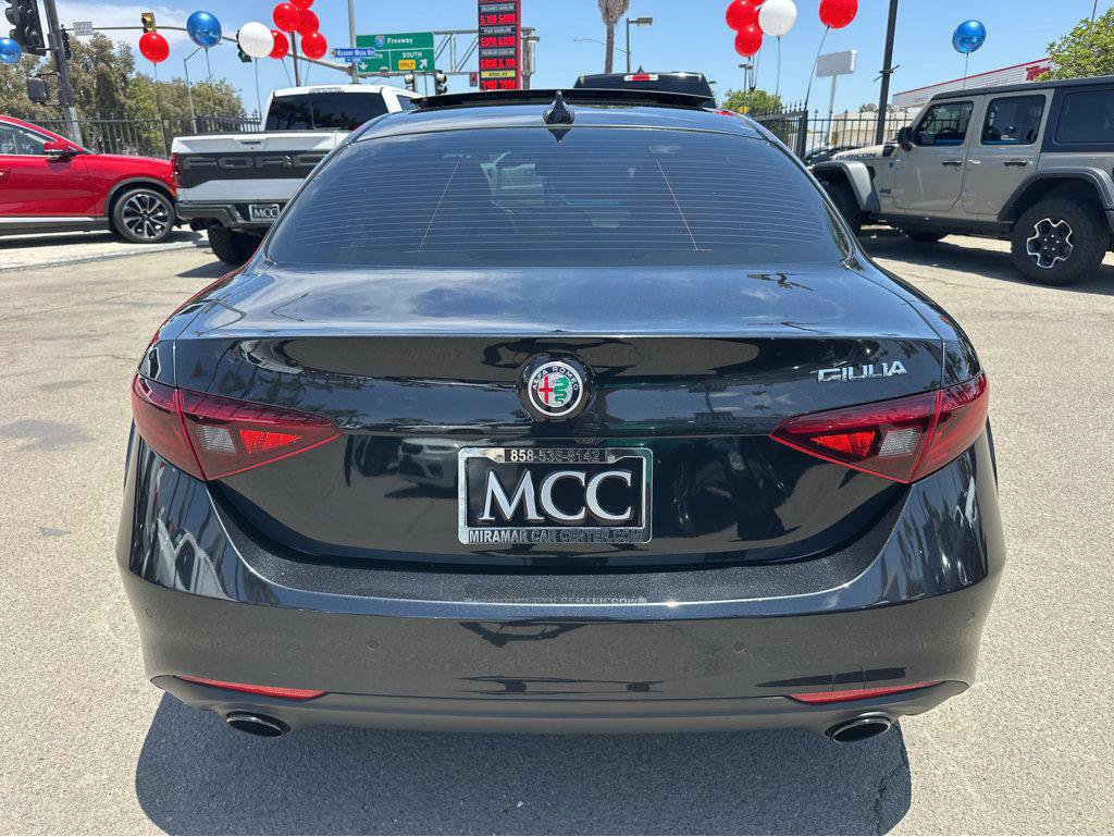 Used 2023 Alfa Romeo Giulia Ti RWD image 12