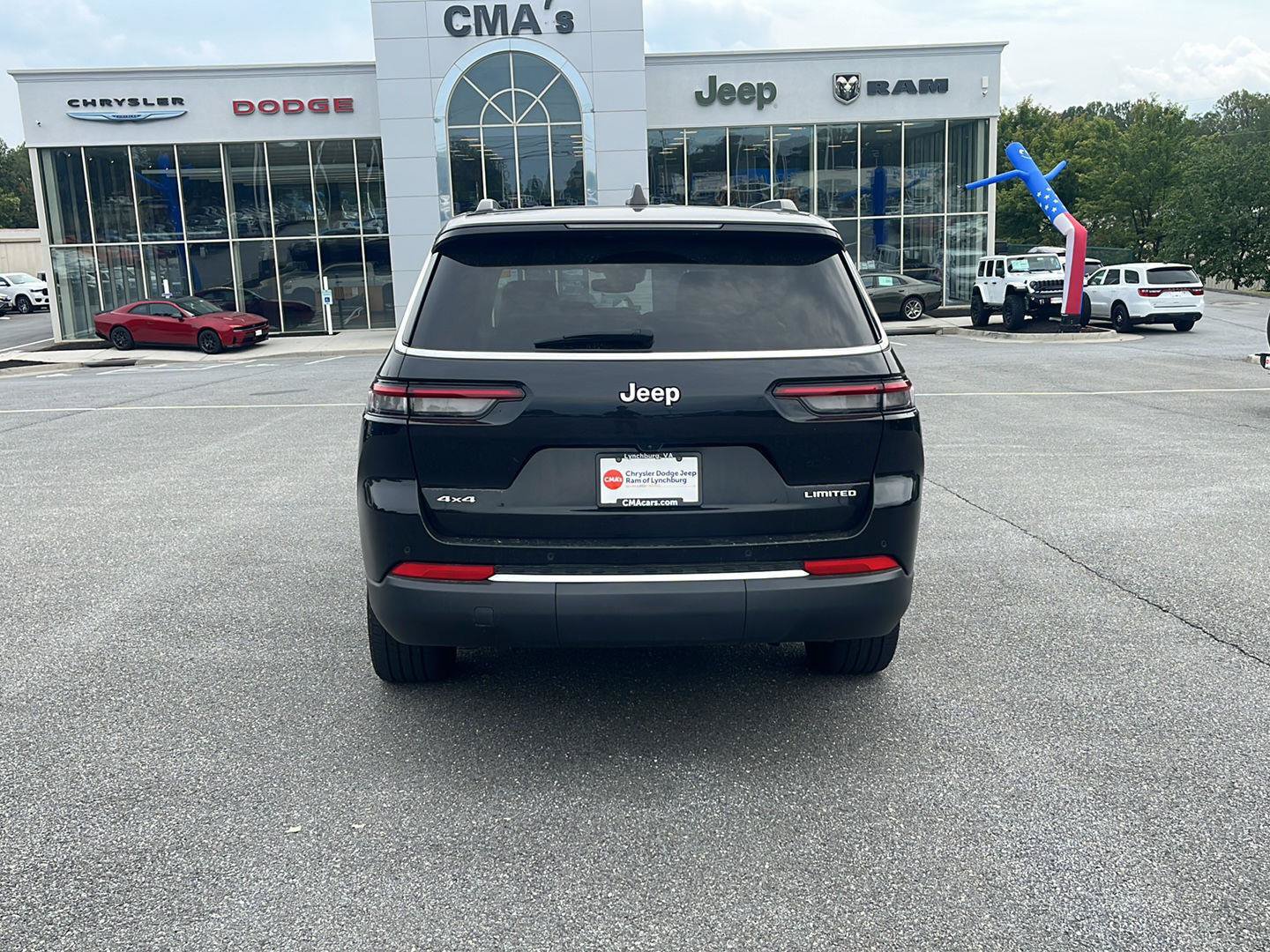 Used 2024 Jeep Grand Cherokee L Limited w/ Trailer Tow Package AWD/4WD image 5