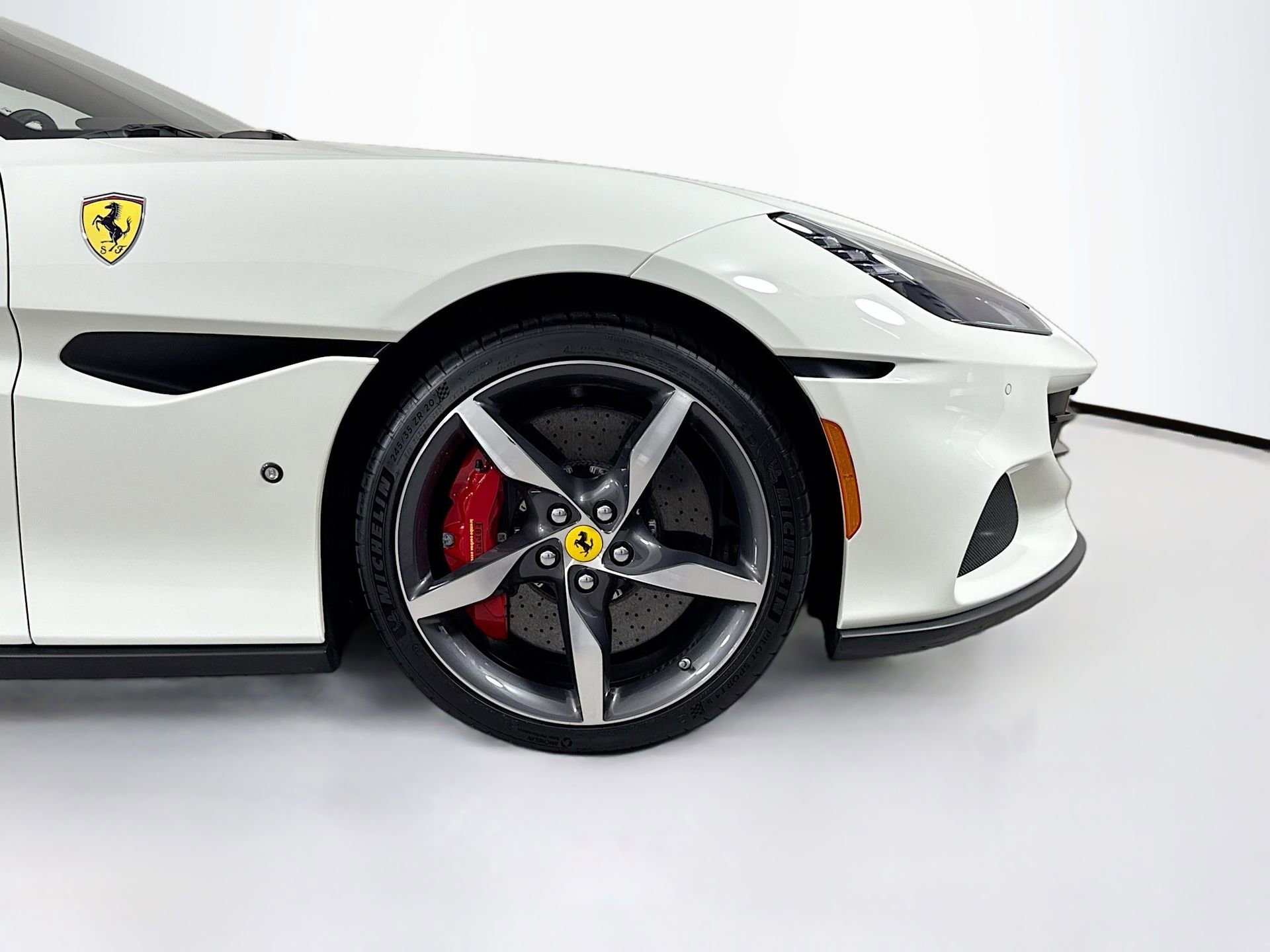 Certified 2022 Ferrari Portofino M RWD image 28