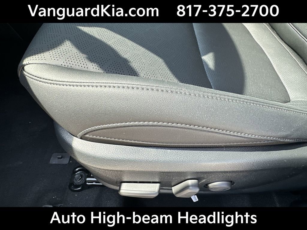 Certified 2026 Kia Seltos EX w/ EX Sunroof Package FWD image 16