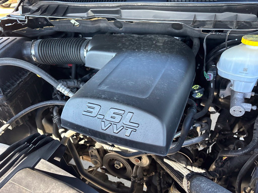 Certified 2024 RAM 1500 Warlock AWD/4WD image 27