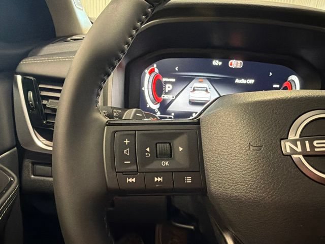 New 2026 Nissan Rogue Platinum AWD/4WD image 2