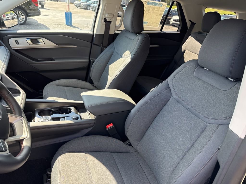 New 2026 Ford Explorer Active image 18