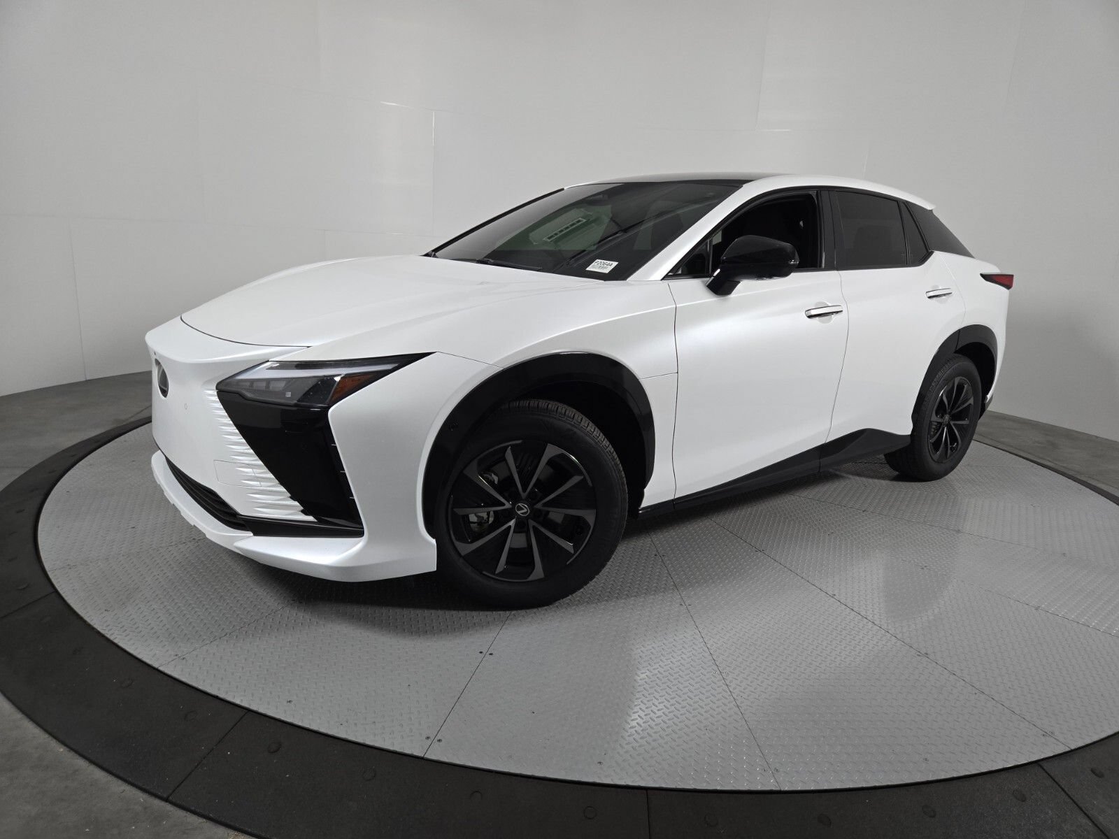 Used 2026 Lexus RZ 350e 2WD w/ Technology Package image 1