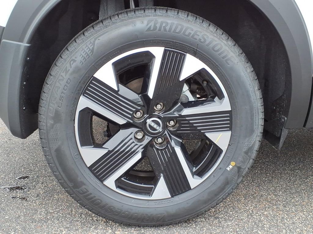New 2026 Nissan Kicks SV w/ Cold Weather Package AWD/4WD image 6
