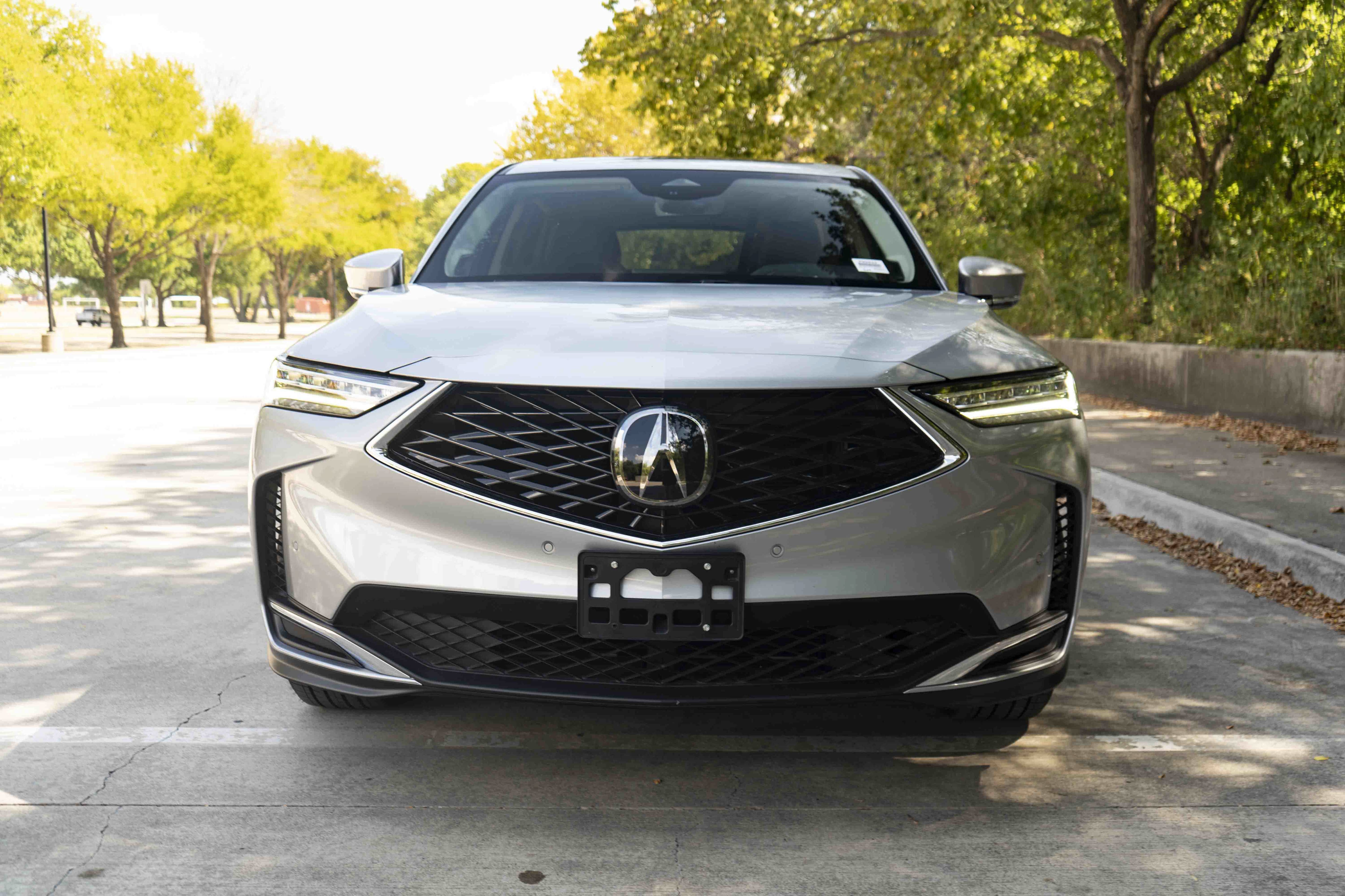 Used 2026 Acura MDX w/ Technology Package FWD image 3