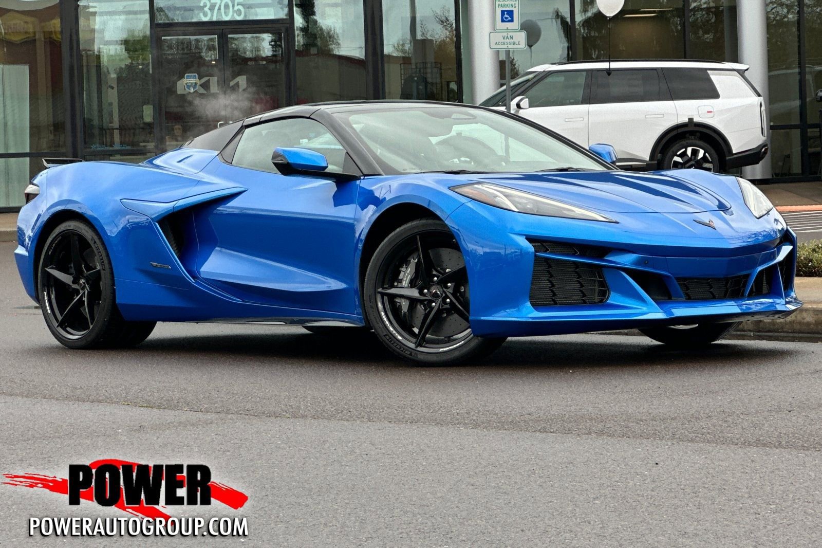 Used 2025 Chevrolet Corvette E-Ray AWD/4WD image 1