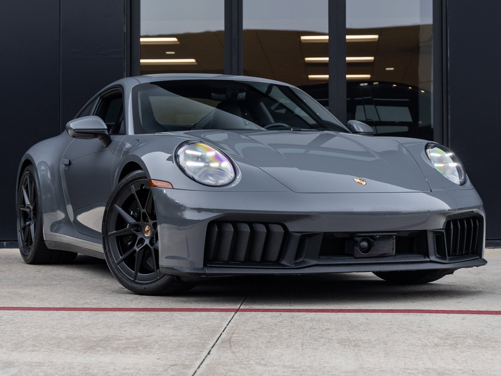 Used 2025 Porsche 911 Carrera GTS image 6
