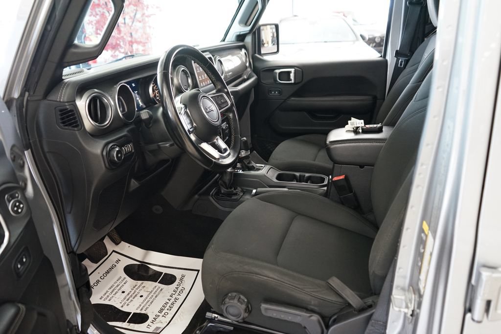 Used 2021 Jeep Wrangler Unlimited Sahara AWD/4WD image 23