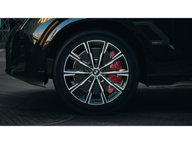New 2026 BMW X6 M60i image 7