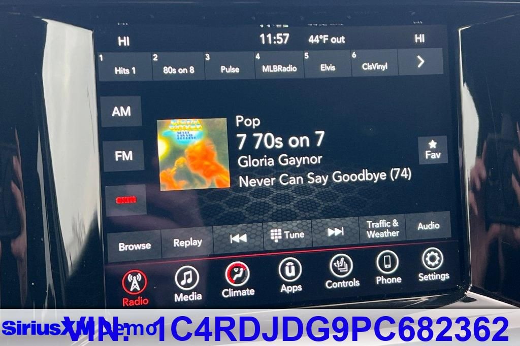 Used 2023 Dodge Durango GT image 25