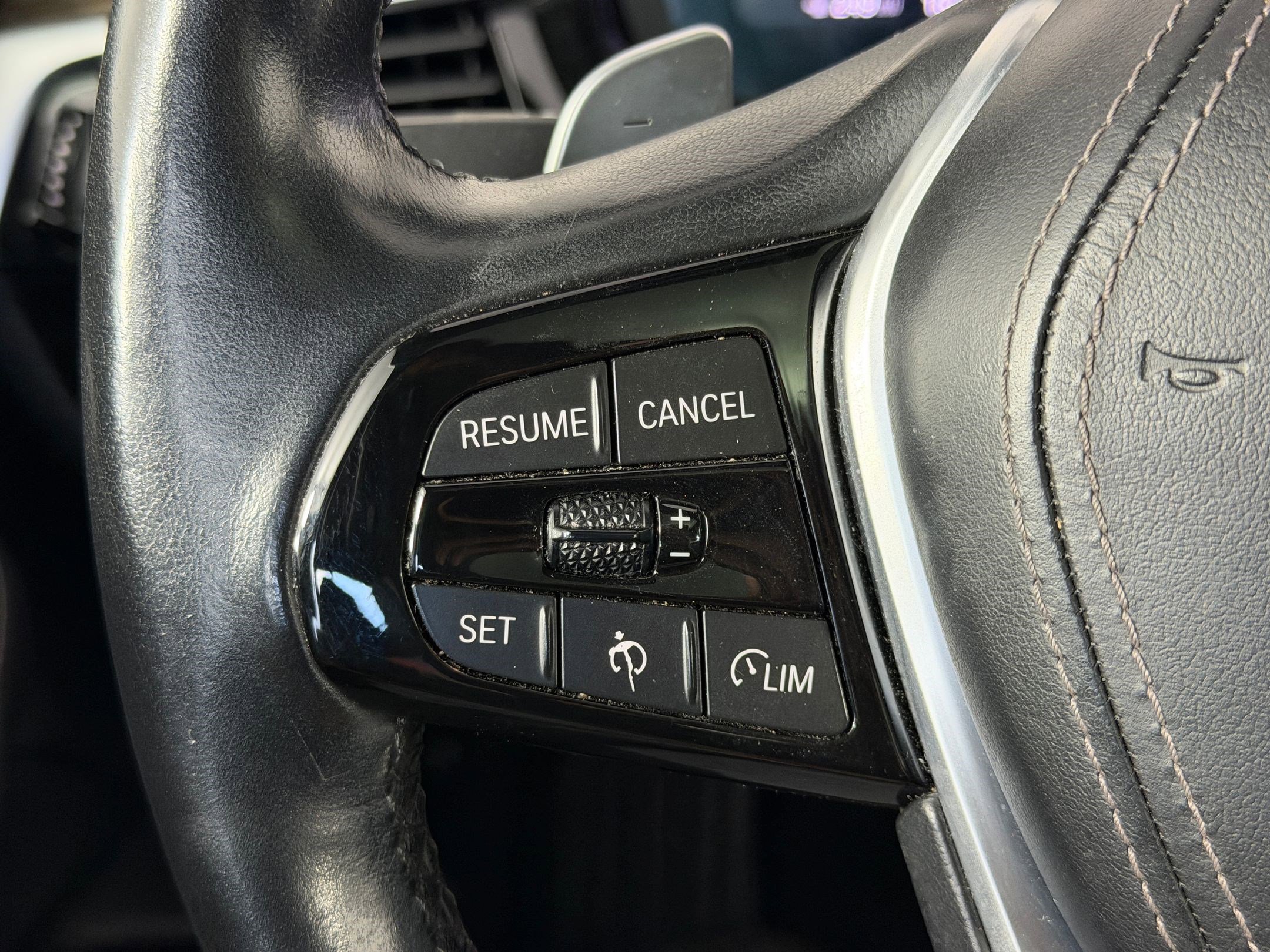 Used 2021 BMW 530i xDrive w/ Convenience Package image 17