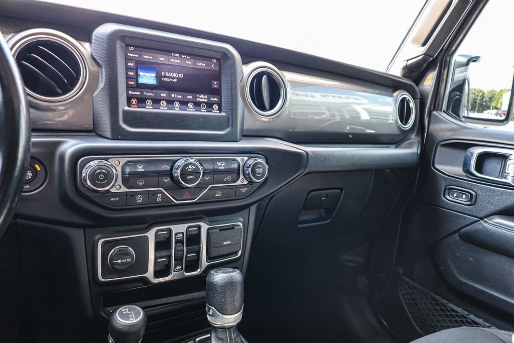 Used 2021 Jeep Wrangler Unlimited Sahara image 37