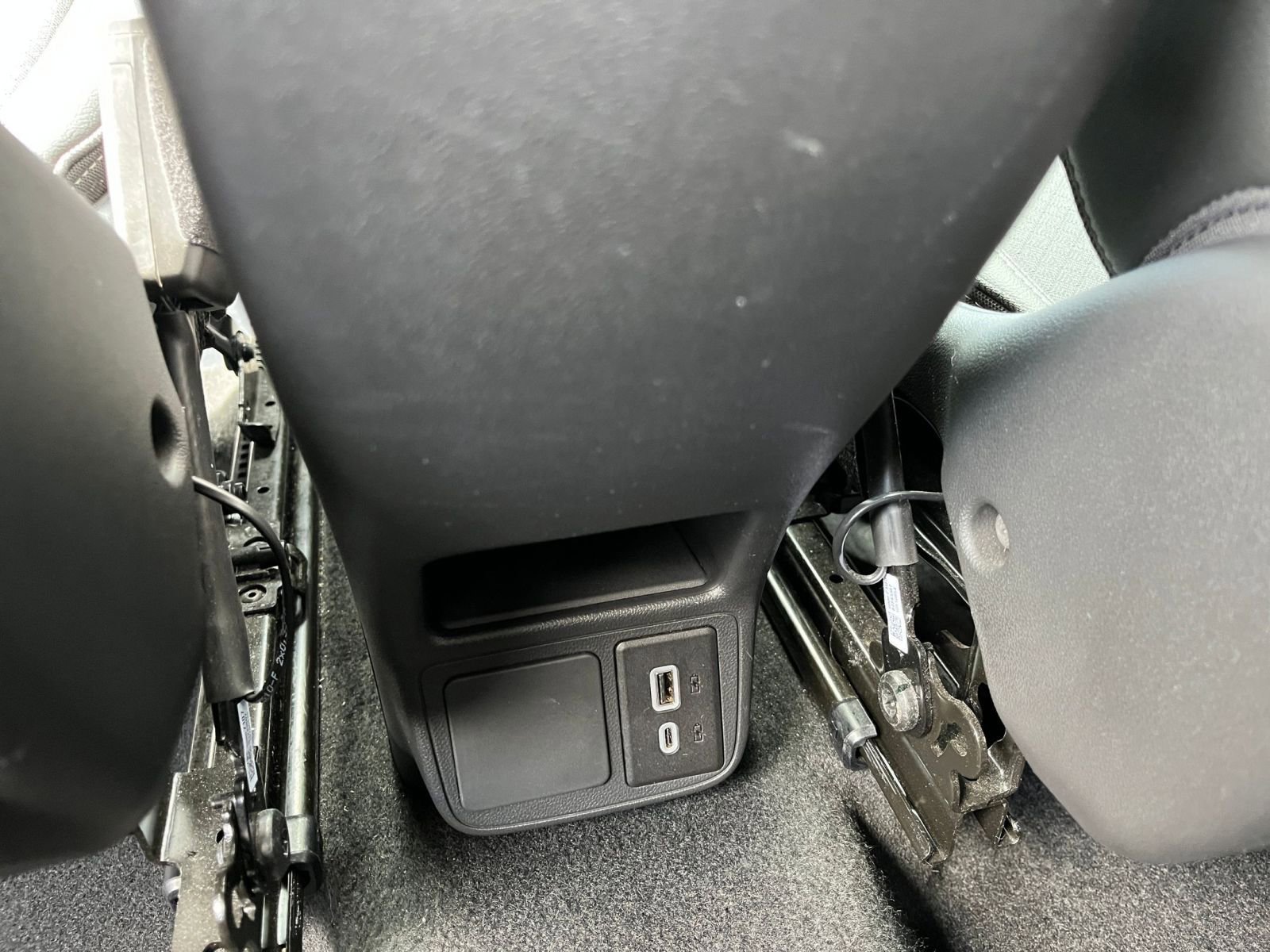 Used 2025 Buick Encore GX Preferred AWD/4WD image 23