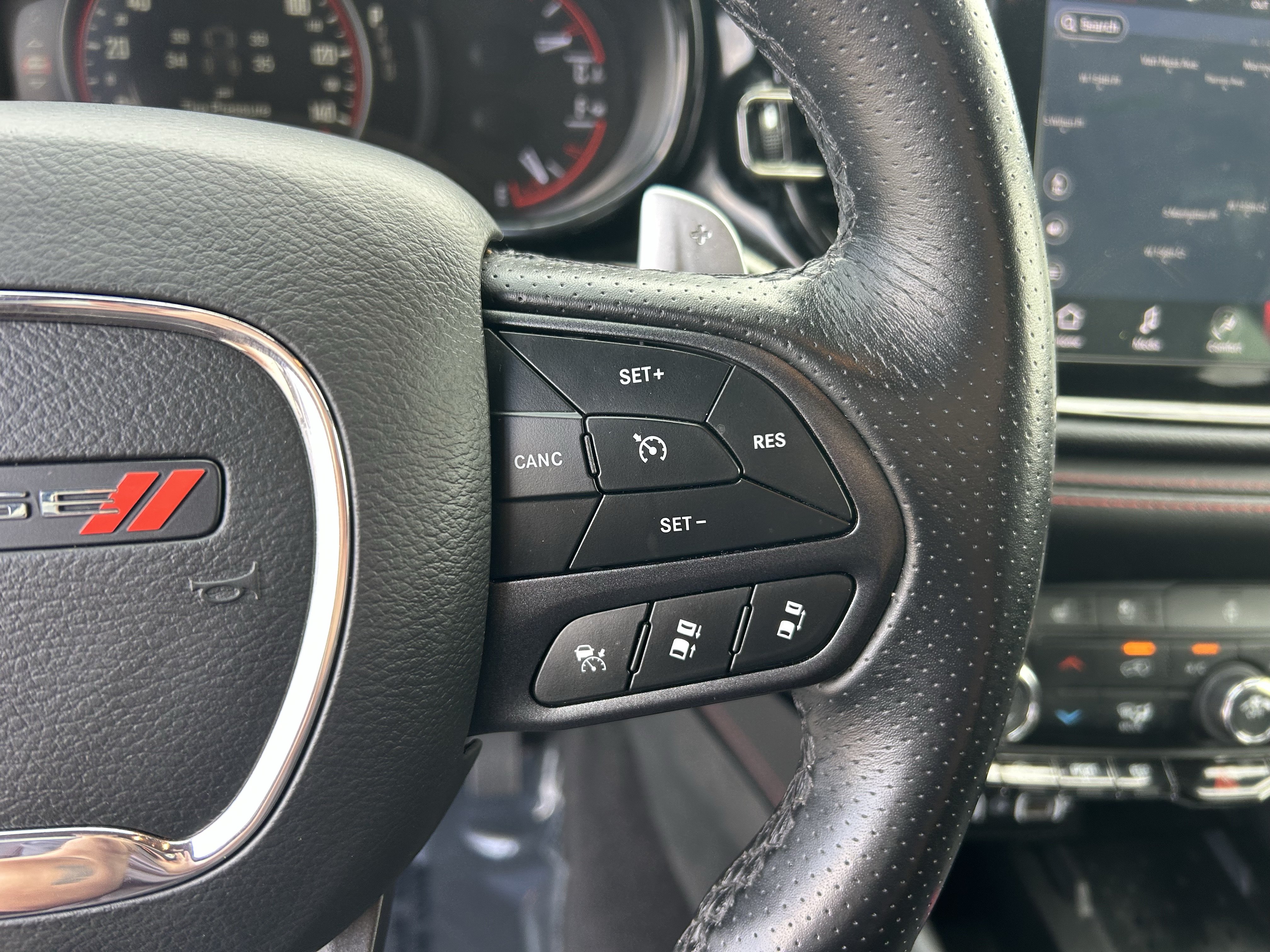 Used 2025 Dodge Durango GT AWD/4WD image 28