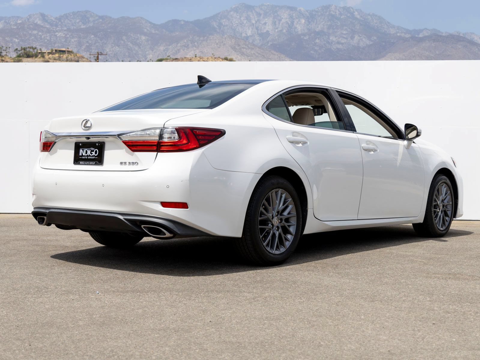 Used 2018 Lexus ES 350 w/ Navigation System Package FWD image 8