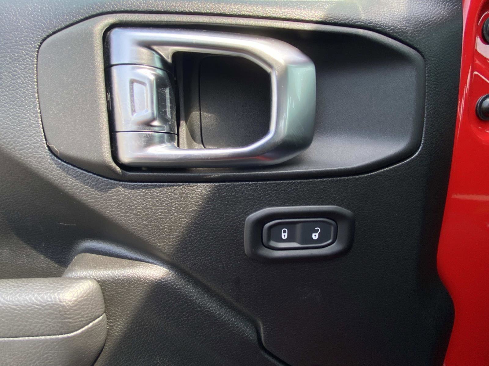 Certified 2025 Jeep Wrangler Sport image 19