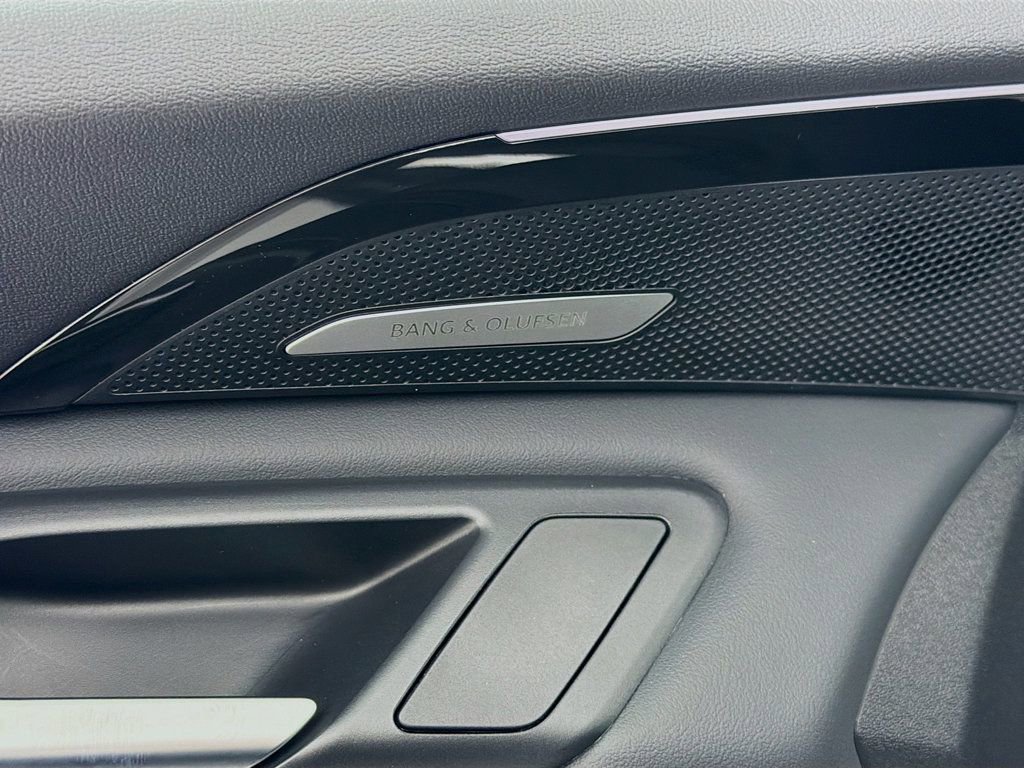 Used 2025 Audi Q5 Premium Plus w/ Premium Plus image 19