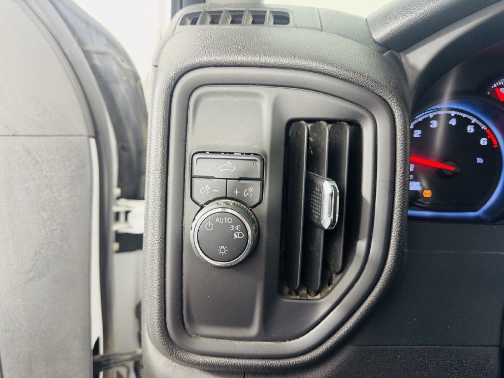 Used 2024 Chevrolet Silverado 1500 W/T w/ Trailering Package RWD image 10