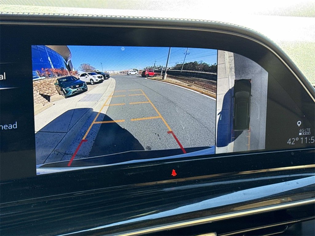 Used 2021 Cadillac Escalade Premium Luxury image 23