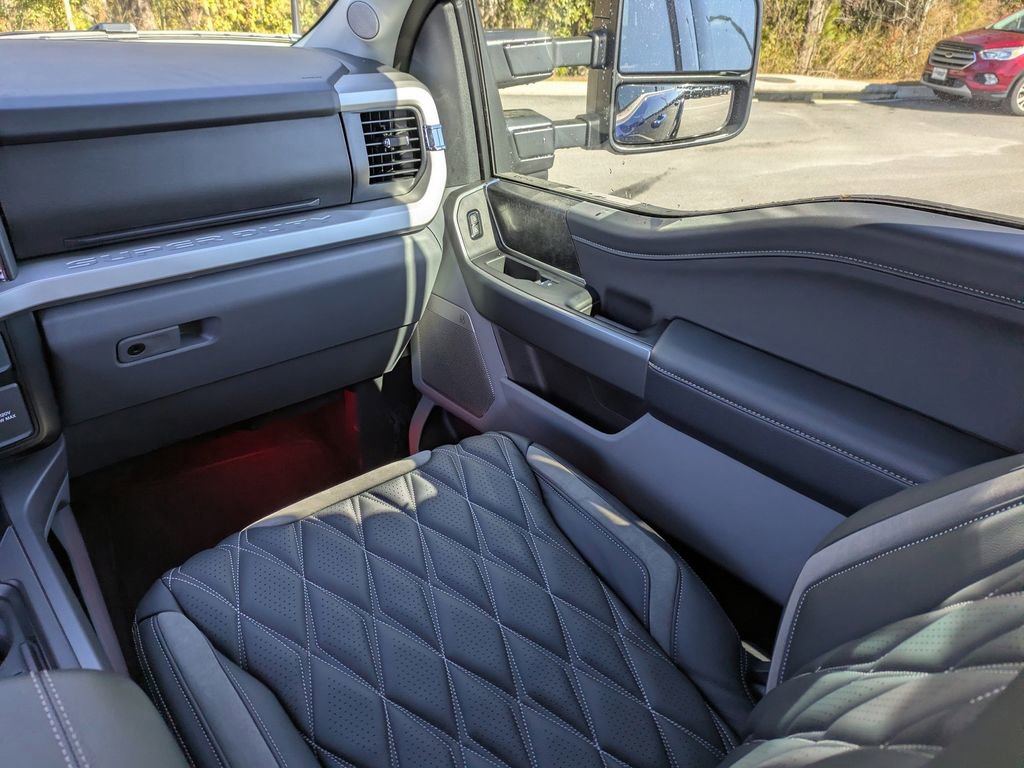 New 2026 Ford F250 XLT w/ XLT Premium Package image 17