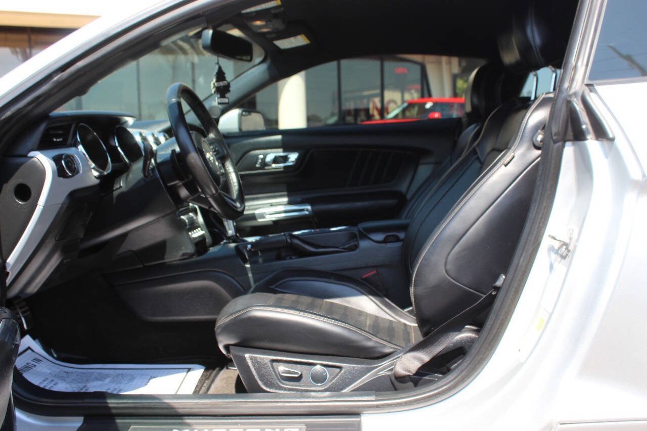 Used 2015 Ford Mustang Premium w/ Equipment Group 201A RWD image 16