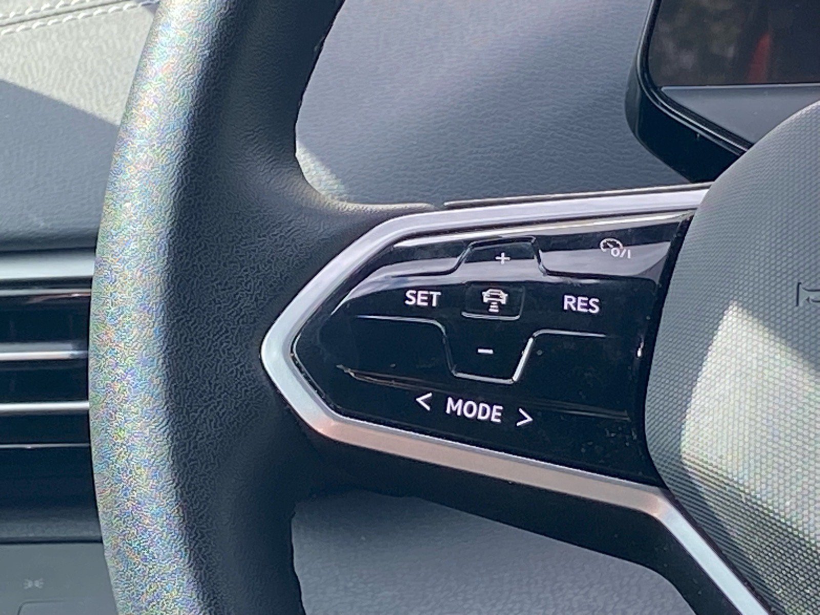 Certified 2023 Volkswagen ID.4 Pro S AWD/4WD image 7