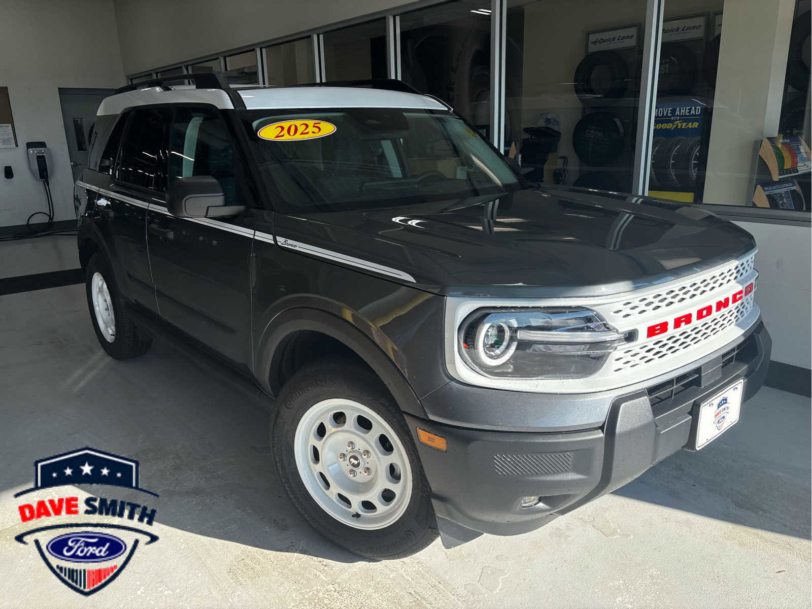 Used 2025 Ford Bronco Sport Heritage w/ Convenience Package image 1