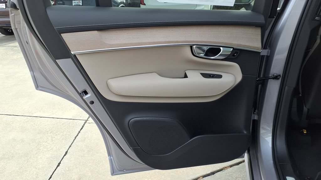 New 2026 Volvo XC90 B5 Core AWD/4WD image 15