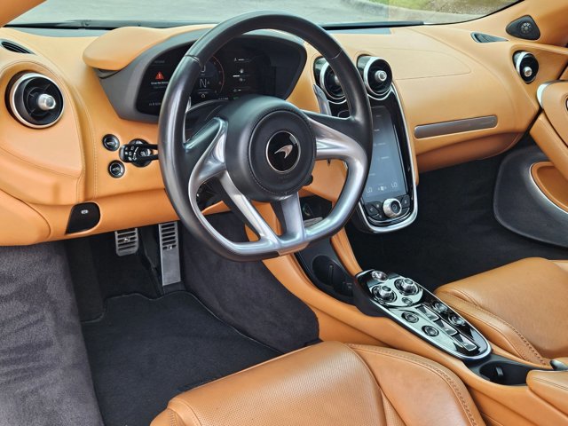 Used 2020 McLaren GT image 10