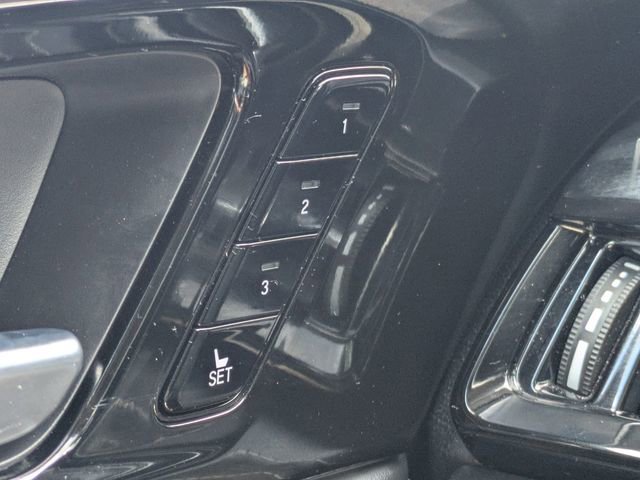 Certified 2023 Acura MDX SH-AWD w/ Advance Package image 32