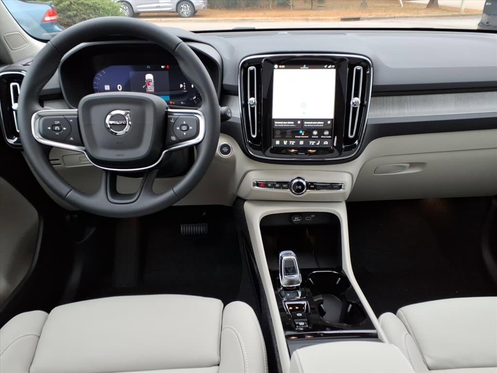 New 2026 Volvo XC40 B5 Plus w/ Protection Package Premier AWD/4WD image 14