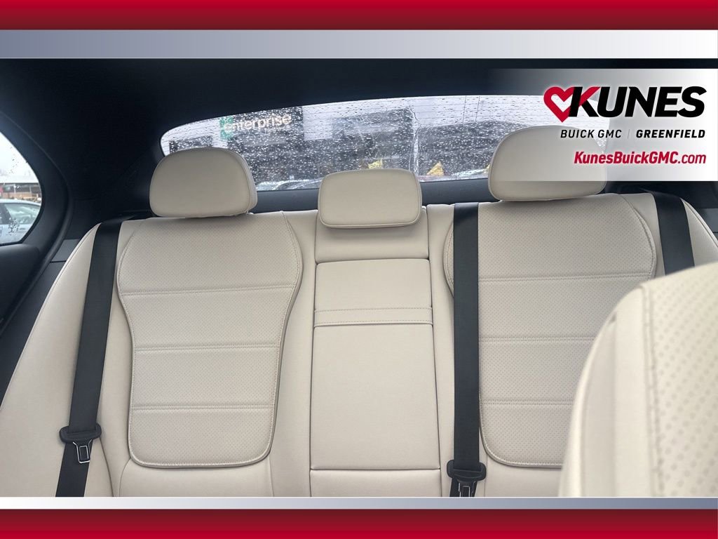 Used 2023 Mercedes-Benz C 300 4MATIC Sedan image 18