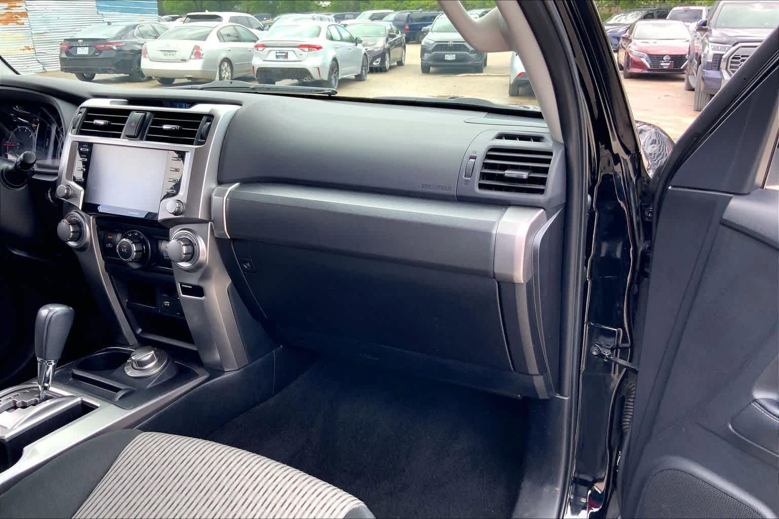 Used 2024 Toyota 4Runner SR5 AWD/4WD image 18